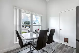 10117 Mikado Ln, Royal Palm Beach, FL 33411 - Photo 7