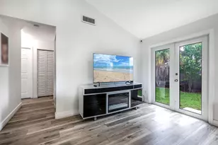 10117 Mikado Ln, Royal Palm Beach, FL 33411 - Photo 11