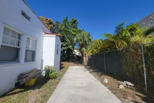 933 37th St, West Palm Beach, FL 33407 - Photo 9