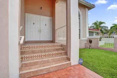 15620 Canterbury Court, Davie, FL 33331 - Photo 11
