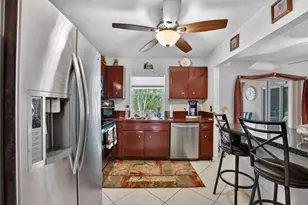 9621 NW 28th Pl, Coral Springs, FL 33065 - Photo 11