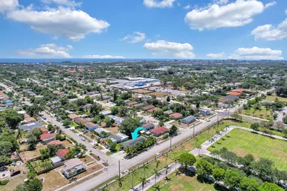 724 SW 9th Street, Delray Beach, FL 33444 - Photo 29