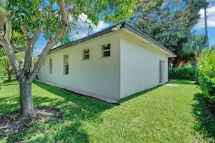 724 SW 9th St, Delray Beach, FL 33444 - Photo 9