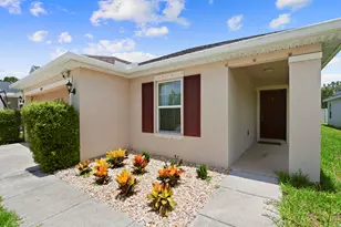 5870 NW Pine Trail Cir, Port Saint Lucie, FL 34983 - Photo 3