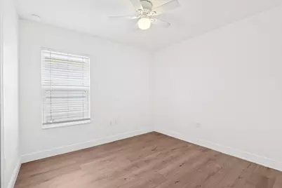 5870 NW Pine Trail Circle, Port Saint Lucie, FL 34983 - Photo 23