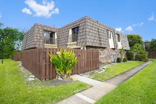 1600 Forest Lakes Cir, West Palm Beach, FL 33406 - Photo 1