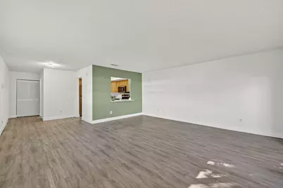 2513 S 17th Street #206, Fort Pierce, FL 34982 - Photo 3