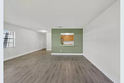 2513 S 17th Street #206, Fort Pierce, FL 34982 - Photo 3
