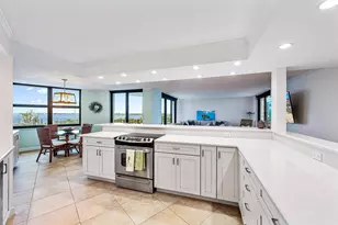 5420 N Ocean Dr, Singer Island, FL 33404 - Photo 5