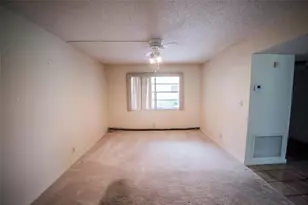 8760 Holly Ct, Tamarac, FL 33321 - Photo 5