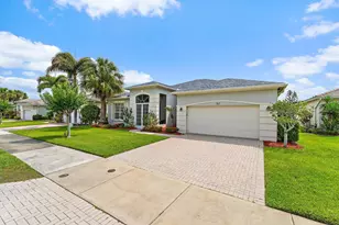 317 SW Lake Forest Way, Port Saint Lucie, FL 34986 - Photo 3