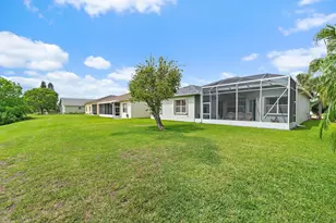317 SW Lake Forest Way, Port Saint Lucie, FL 34986 - Photo 37