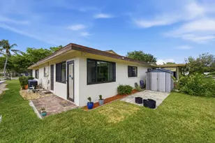 10222 Pine Dr, Boynton Beach, FL 33437 - Photo 19
