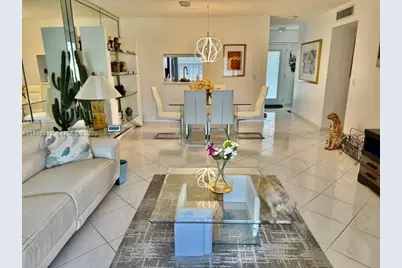 1025 SE 4th Avenue, Dania Beach, FL 33004 - Photo 1