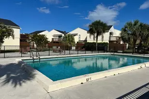 637 Executive Center Dr, West Palm Beach, FL 33401 - Photo 13