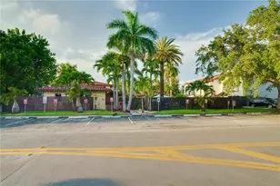 2625 NE 13th Ct, Fort Lauderdale, FL 33304 - Photo 7