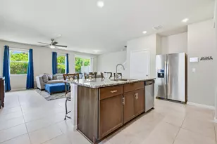 5720 Mentmore Dr, West Palm Beach, FL 33407 - Photo 9