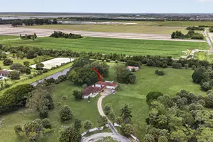 1029 Arabian Dr, Loxahatchee, FL 33470 - Photo 9