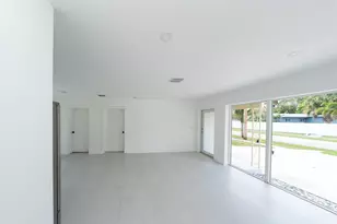 2160 SW 16th Ct, Fort Lauderdale, FL 33312 - Photo 13