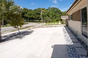 2160 SW 16th Ct, Fort Lauderdale, FL 33312 - Photo 3
