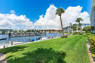 29 Yacht Club Dr, North Palm Beach, FL 33408 - Photo 31