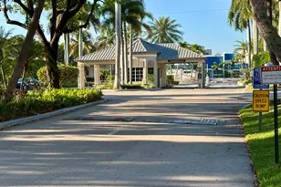 21 Royal Palm Way, Boca Raton, FL 33432 - Photo 3