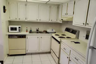 540 Mansfield, Boca Raton, FL 33434 - Photo 5
