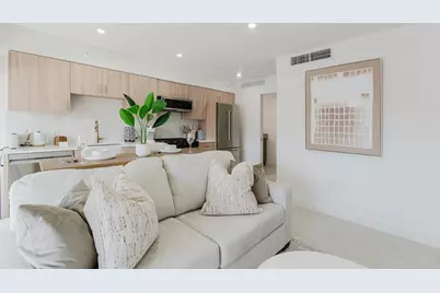 1075 Spanish River Road #7, Boca Raton, FL 33432 - Photo 23