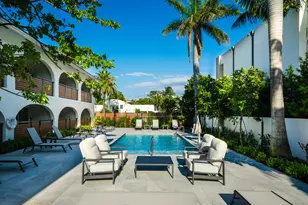 1075 Spanish River Rd, Boca Raton, FL 33432 - Photo 9