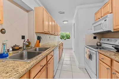 3002 Cardinal Drive, Delray Beach, FL 33444 - Photo 7