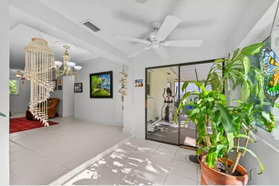 3002 Cardinal Drive, Delray Beach, FL 33444 - Photo 5