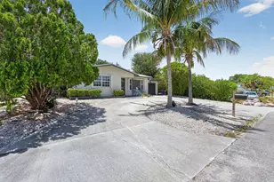 1964 Circle Dr, North Palm Beach, FL 33408 - Photo 7