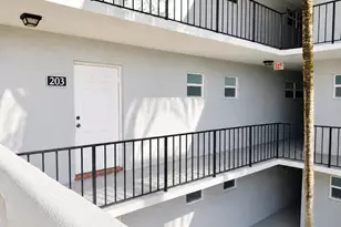 30 Colonial Club Dr, Boynton Beach, FL 33435 - Photo 5