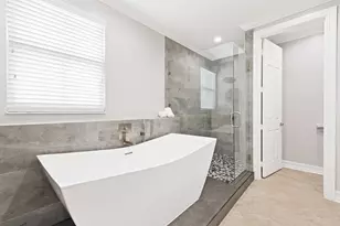 3235 NE 13th St, Pompano Beach, FL 33062 - Photo 13