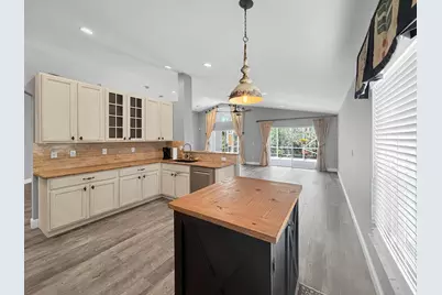 829 SE Westminster Place, Stuart, FL 34997 - Photo 1