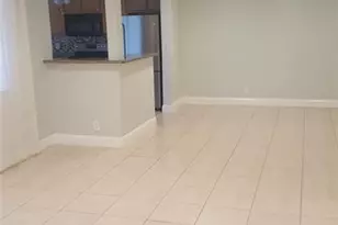 180 NE 12th Ave, Hallandale Beach, FL 33009 - Photo 5