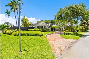 2811 NE 53rd Ct, Lighthouse Point, FL 33064 - Photo 3