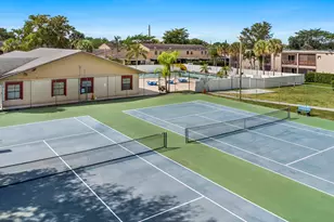 3500 Blue Lake Dr, Pompano Beach, FL 33064 - Photo 15