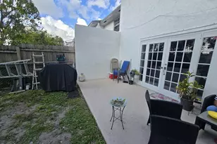 7900 SW 7th Pl, North Lauderdale, FL 33068 - Photo 17