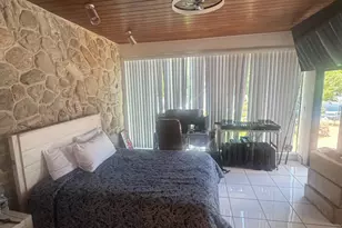 600 Hibiscus Dr, Hallandale Beach, FL 33009 - Photo 11