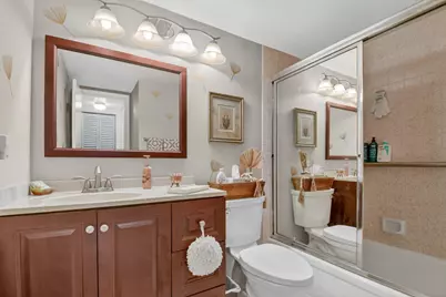 207 Pine Hov Circle #D2, Greenacres, FL 33463 - Photo 17