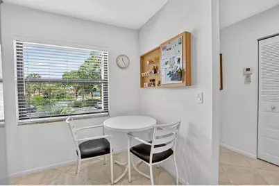 8310 Casa Del Lago #D, Boca Raton, FL 33433 - Photo 9