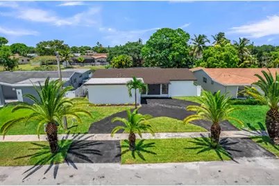 9351 NW 20th Place, Sunrise, FL 33322 - Photo 3