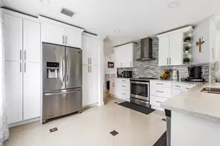 622 S Peppergrass Run S, Royal Palm Beach, FL 33411 - Photo 9