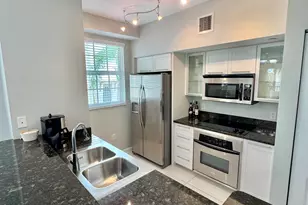 225 NE 1st St, Delray Beach, FL 33444 - Photo 11