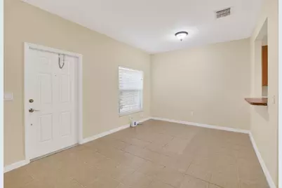 340 Lake Monterey Circle, Boynton Beach, FL 33426 - Photo 9