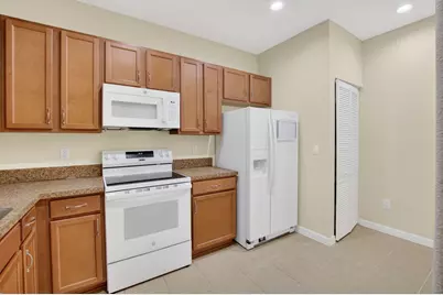 340 Lake Monterey Circle, Boynton Beach, FL 33426 - Photo 23
