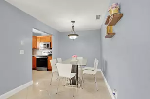 5272 Bosque Ln, West Palm Beach, FL 33415 - Photo 5