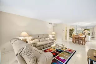 9810 Pineapple Tree Dr, Boynton Beach, FL 33436 - Photo 3