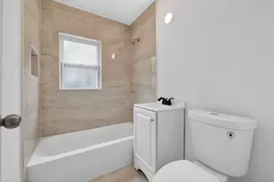 405 N 22nd St, Fort Pierce, FL 34950 - Photo 13